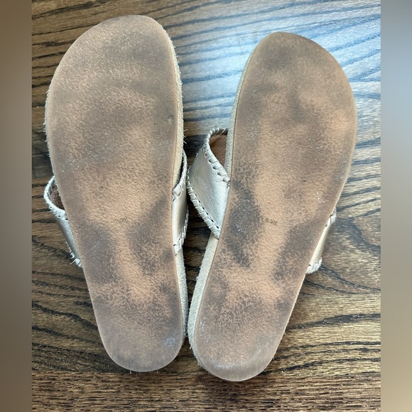 Jack Rogers Flat Sandals - platinum - size 8.5 - Picture 3 of 4